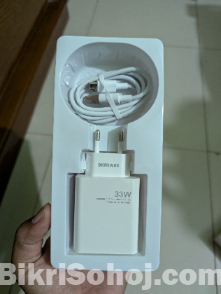 Samsung 33W Fast charger